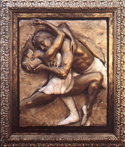 Crescendo Embrace